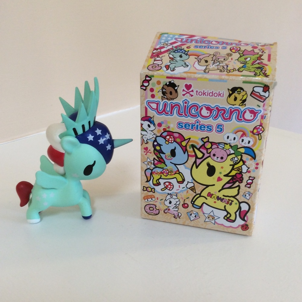 Tokidoki "Liberty" Unicorno - Series 5 - Picture 1 of 4